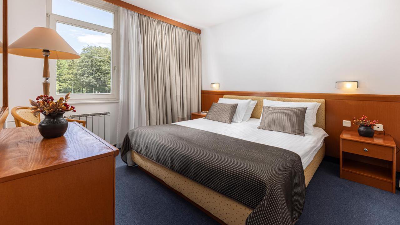 Hotel Jezero Plitvicka Jezera Luaran gambar