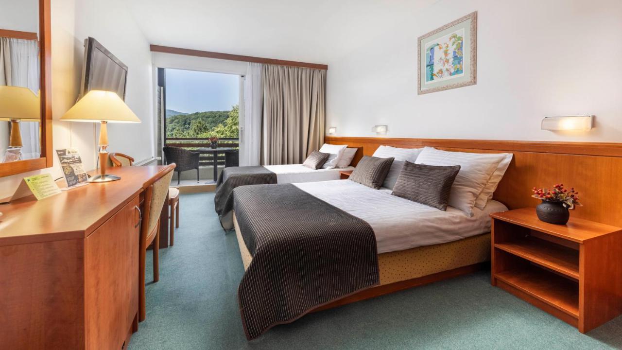 Hotel Jezero Plitvicka Jezera Luaran gambar