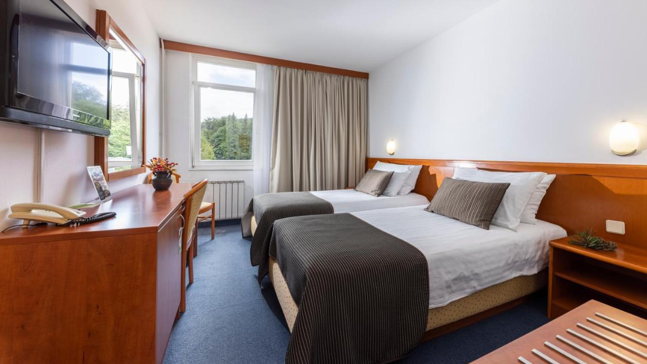 Hotel Jezero Plitvicka Jezera Luaran gambar
