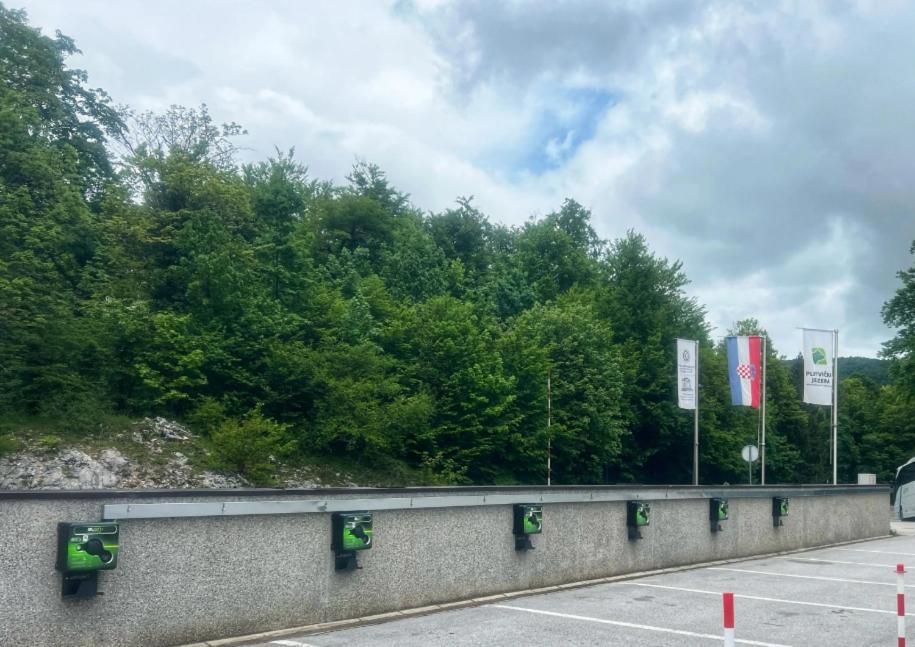 Hotel Jezero Plitvicka Jezera Luaran gambar